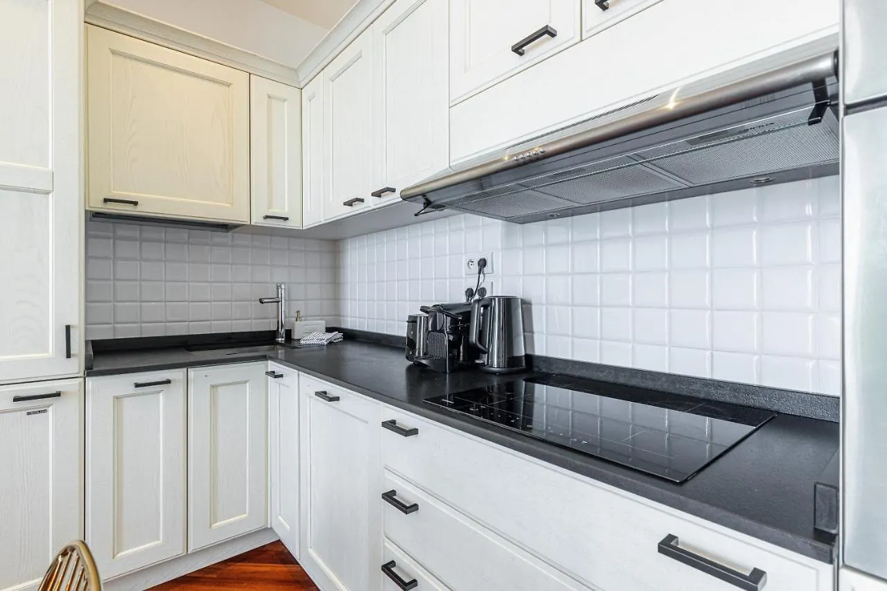Palais De Menton - Elegant Apartment With Sea View