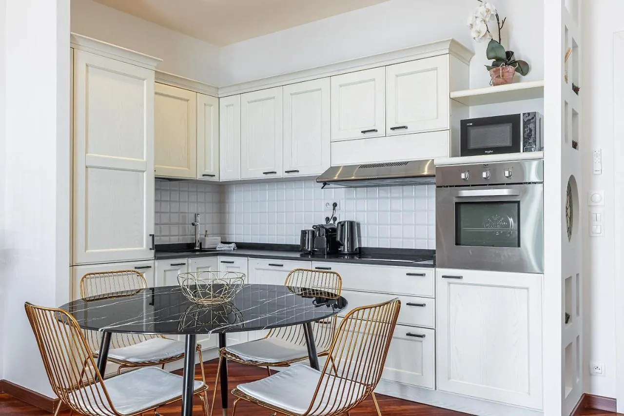 Palais De Menton - Elegant Apartment With Sea View